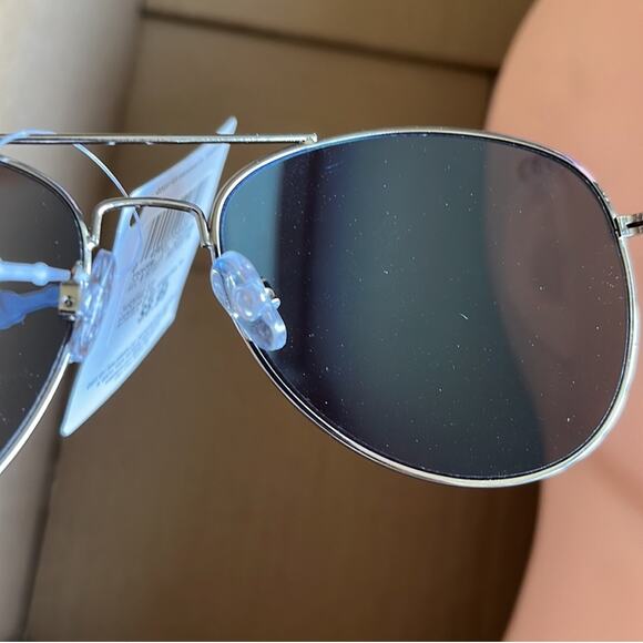 Aviator Sunglasses Silver 100% UVA UVB Protection - Picture 6 of 7